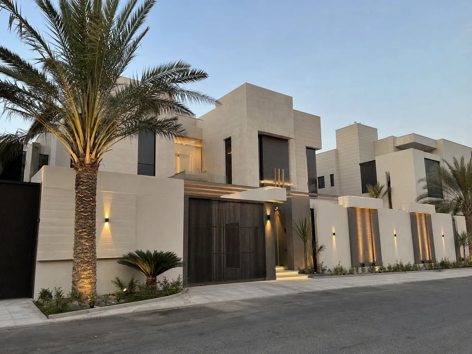 مقاول بناء فلل جدة — فيلا سعودية معاصرة واقعية